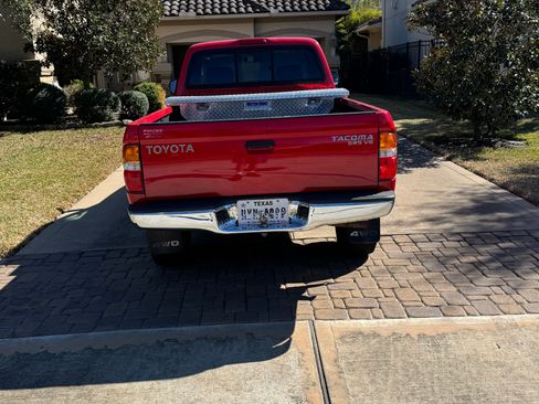 Used 2004 Toyota Tacoma 4x4 Xtracab V6 image 8