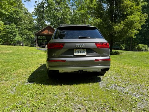 Used 2018 Audi Q7 3.0T Prestige AWD/4WD image 4