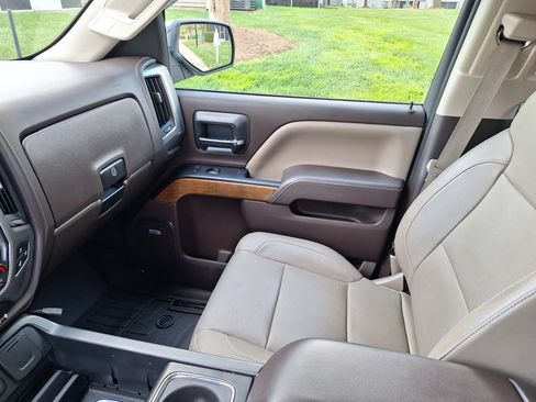 Used 2015 Chevrolet Silverado 1500 LTZ w/ LTZ Plus Package image 17