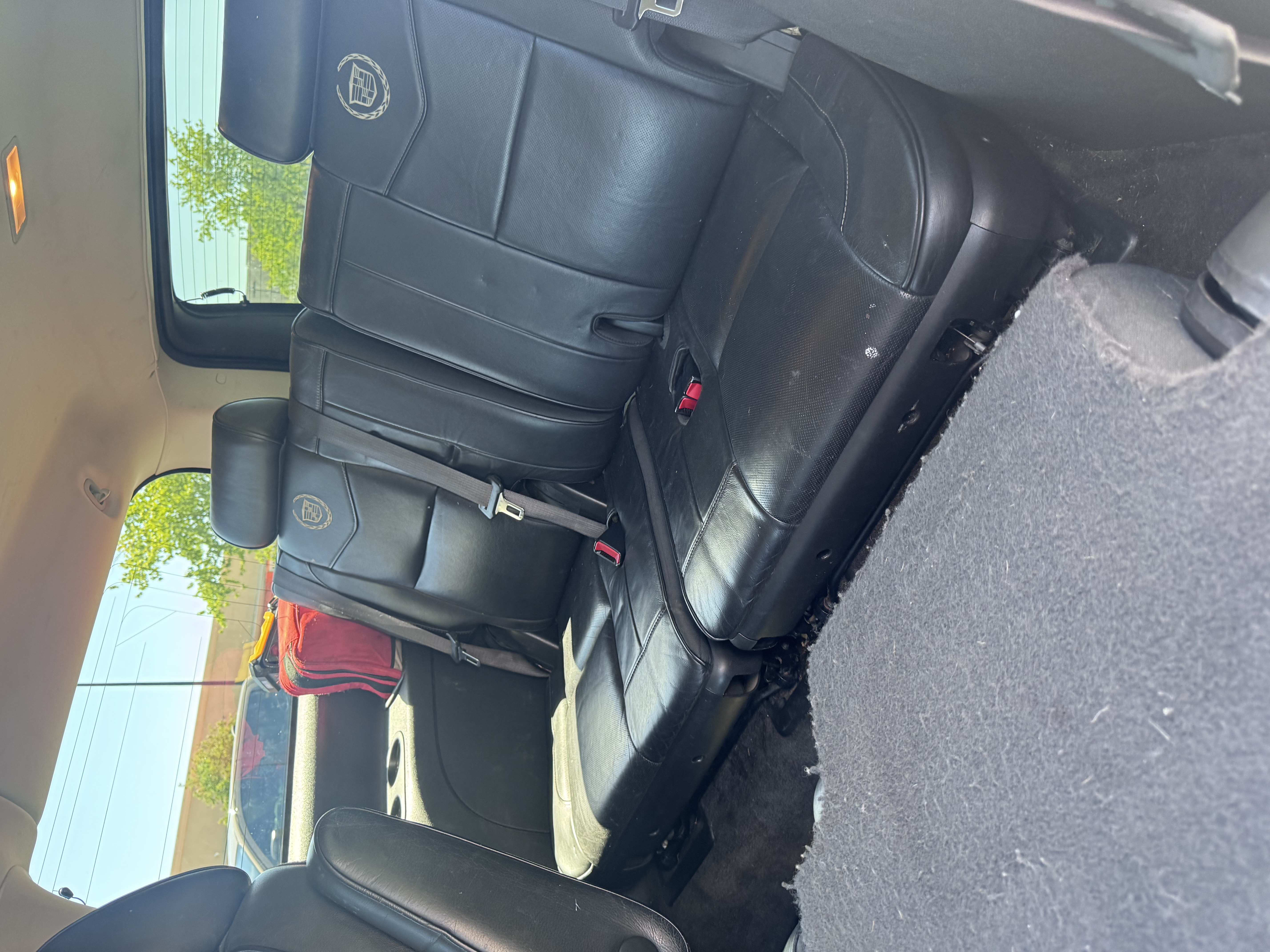 Used 2012 Cadillac Escalade ESV Platinum AWD/4WD image 8