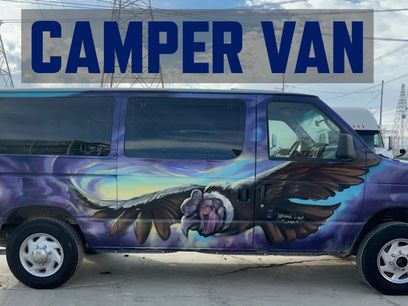 Used 2009 Ford E-150 and Econoline 150 Van 3D