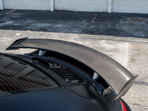Used 2019 Porsche 911 4 Coupe AWD/4WD image 2