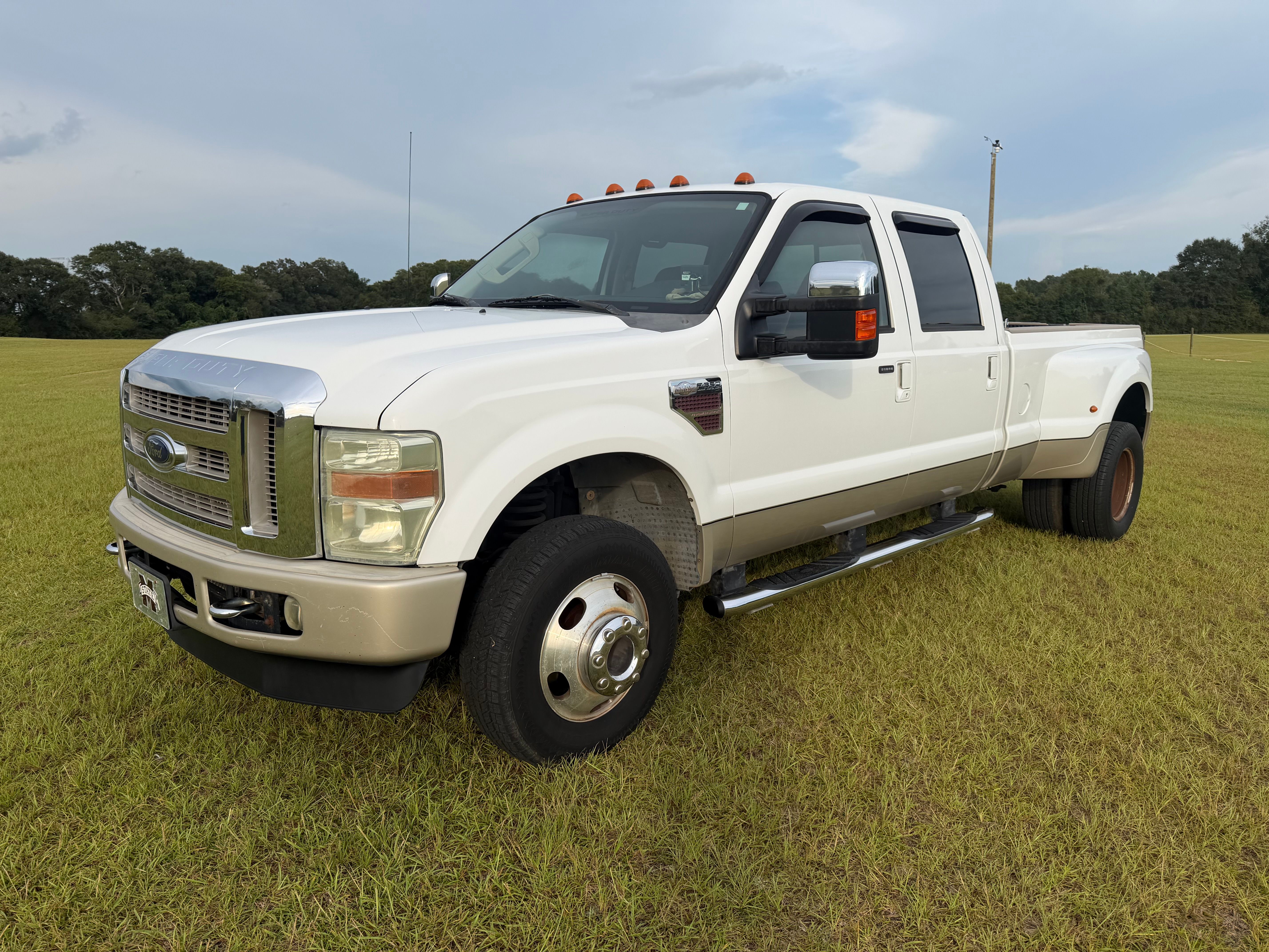 Used 2008 Ford F350 King Ranch AWD/4WD image 1