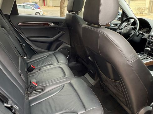 Used 2016 Audi Q5 2.0T Premium Plus w/ Technology Package image 6