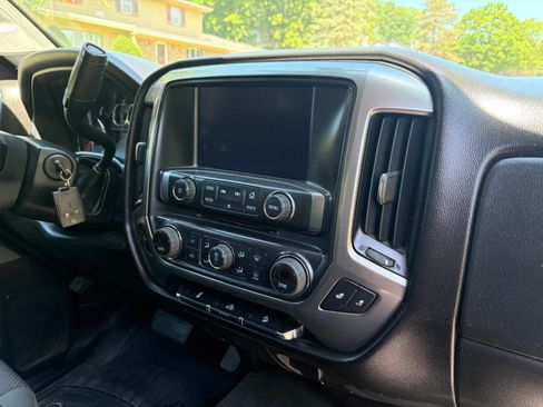 Used 2016 Chevrolet Silverado 2500 LT w/ LT Convenience Package AWD/4WD image 12