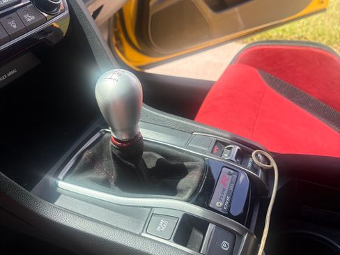 Used 2021 Honda Civic Type R Limited image 17