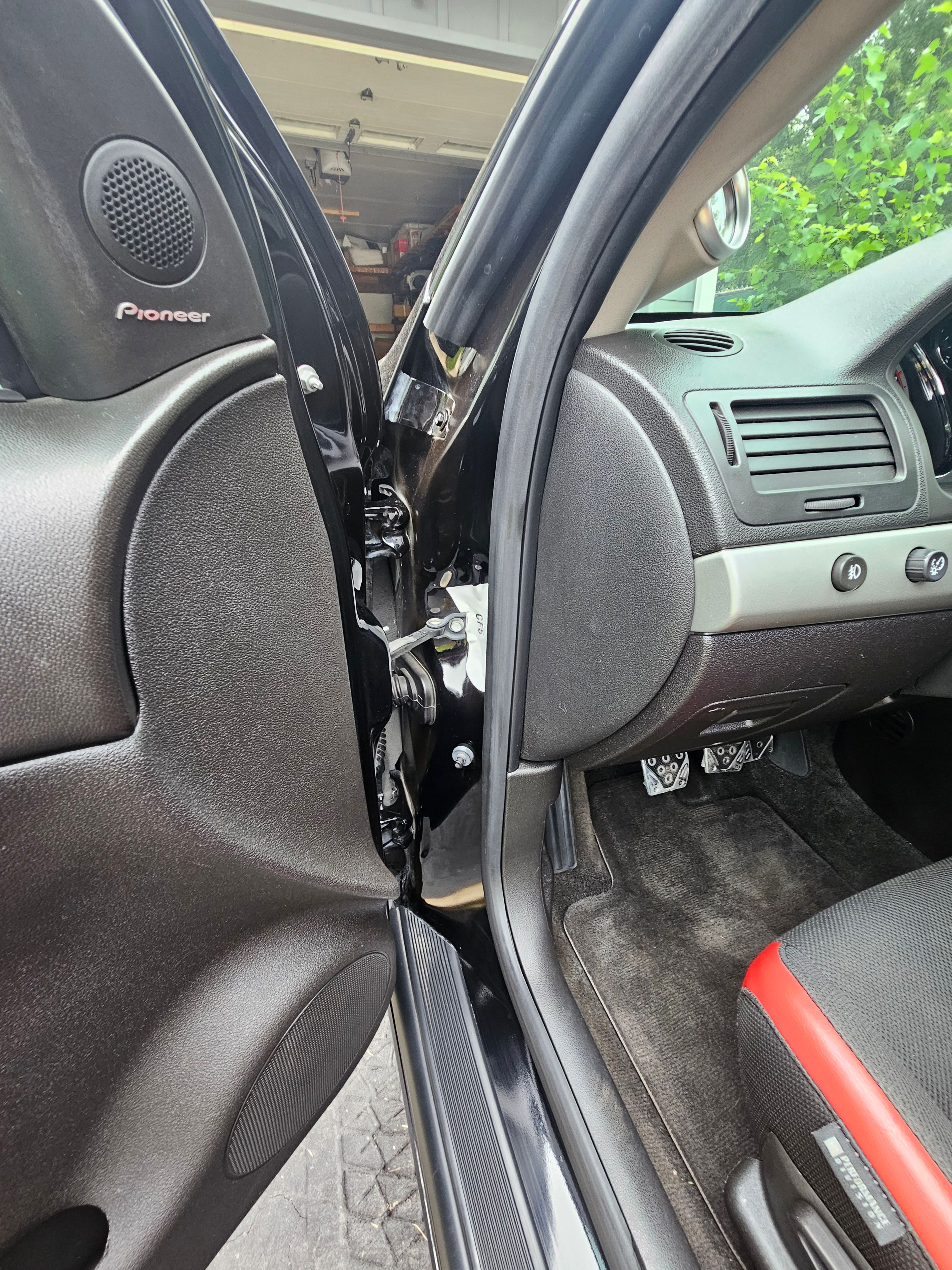 Used 2009 Chevrolet Cobalt SS FWD image 24