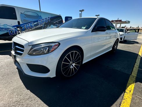 Used 2018 Mercedes-Benz C 300 4MATIC Sedan image 5