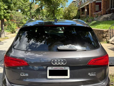 Used 2016 Audi Q5 2.0T Premium Plus w/ Technology Package AWD/4WD image 11