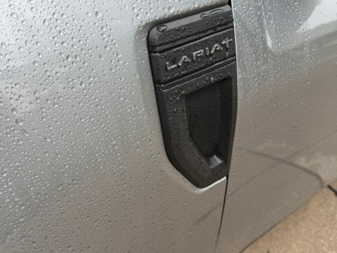 Used 2024 Ford Maverick Lariat FWD image 16