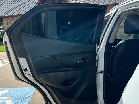 Used 2019 Buick Encore Preferred image 11