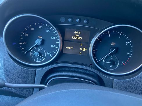 Used 2009 Mercedes-Benz ML 350 4MATIC image 11