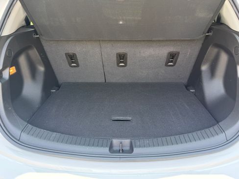 Used 2023 Chevrolet Bolt LT w/ Infotainment Package FWD image 15
