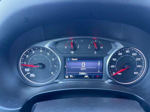 Used 2024 GMC Terrain SLE image 12