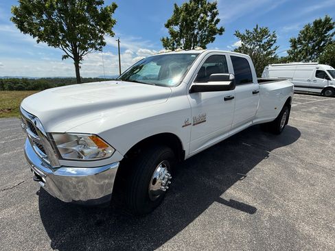 Used 2015 RAM 3500 Tradesman w/ Chrome Appearance Group RWD image 1