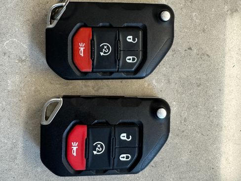 Used 2021 Jeep Wrangler Unlimited Rubicon 4xe w/ Dual Top Group image 20