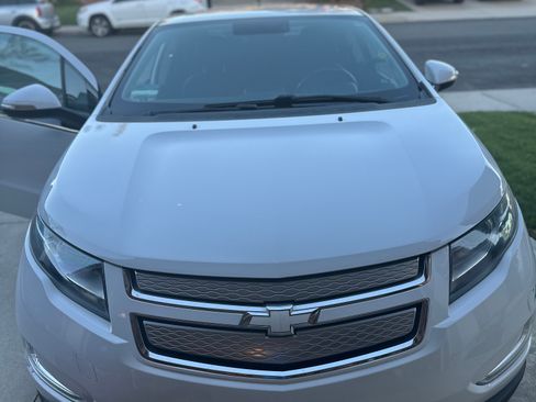 Used 2014 Chevrolet Volt Premium w/ Premium Trim Package image 5