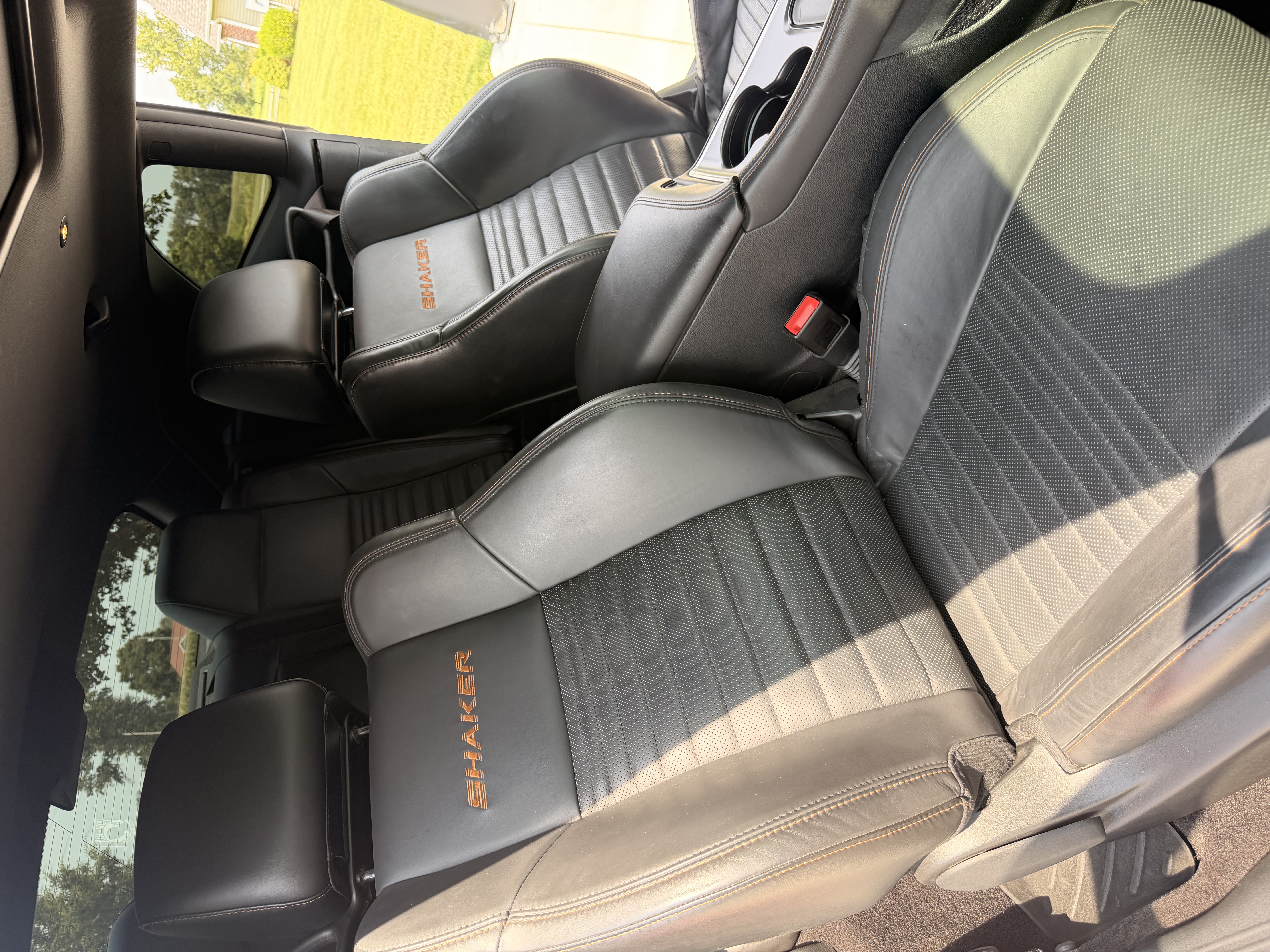Used 2016 Dodge Challenger R/T Plus RWD image 12