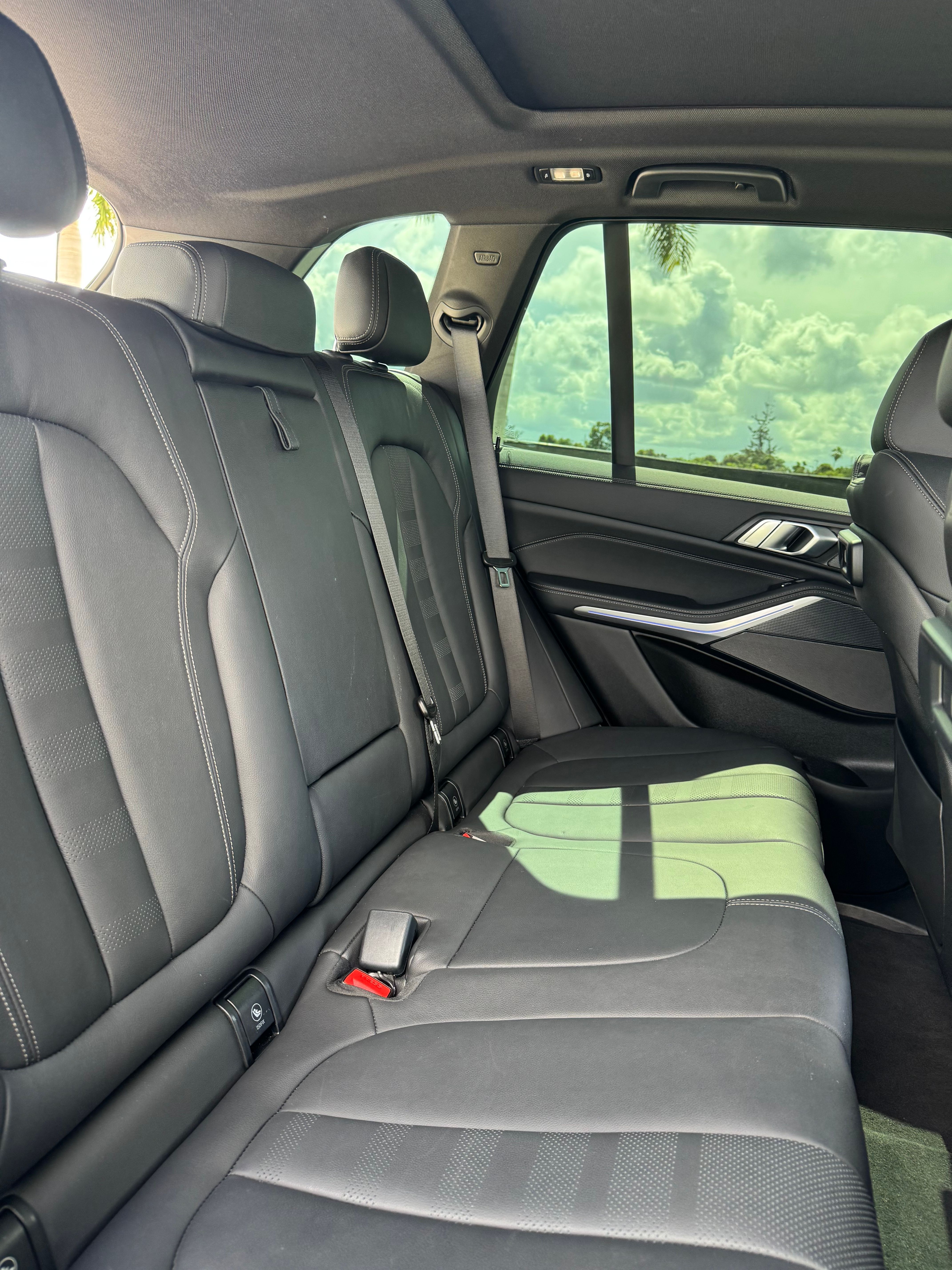 Used 2021 BMW X5 sDrive40i w/ M Sport Package RWD image 19
