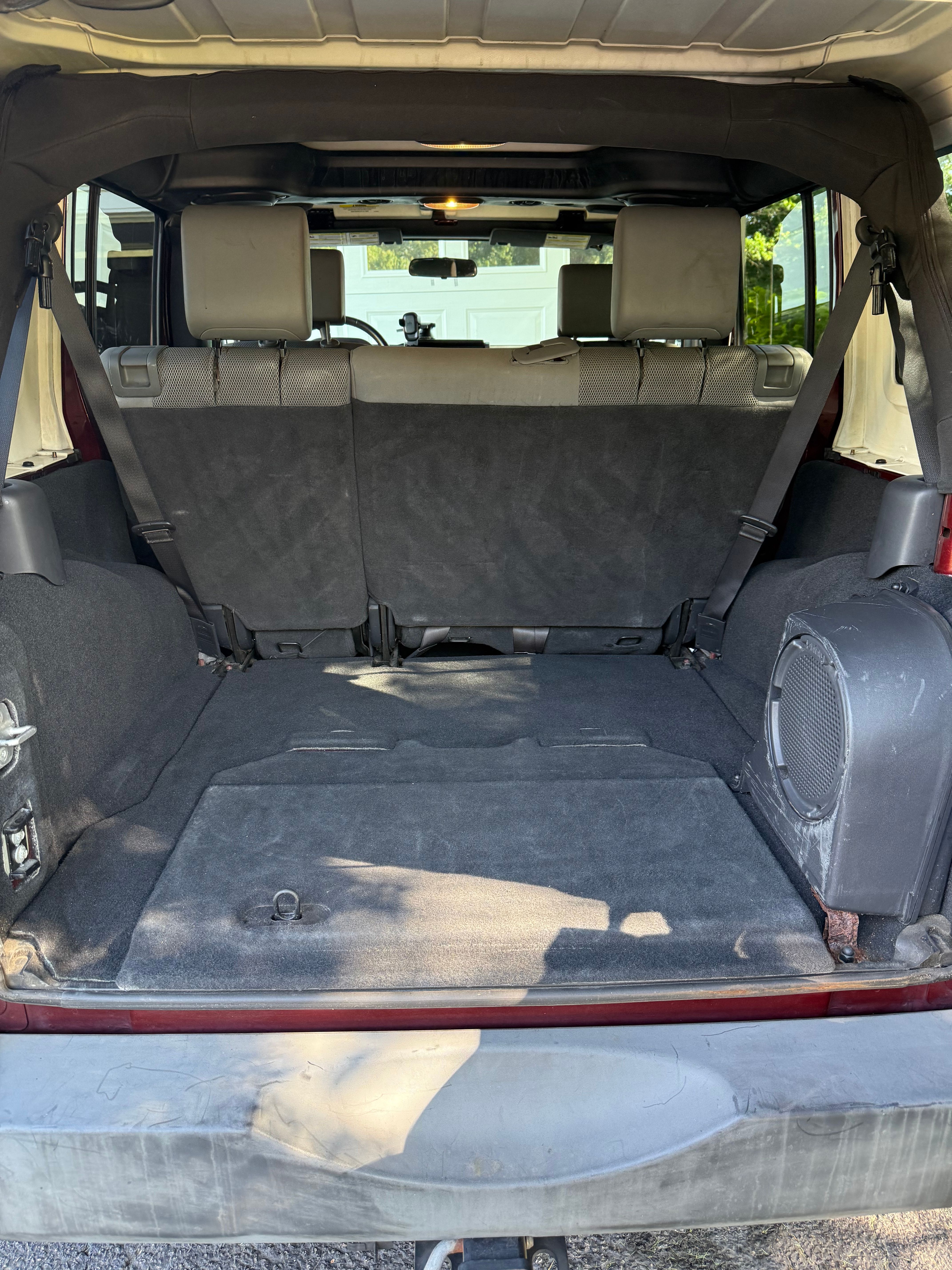 Used 2007 Jeep Wrangler Unlimited Rubicon w/ Dual Top Group AWD/4WD image 11