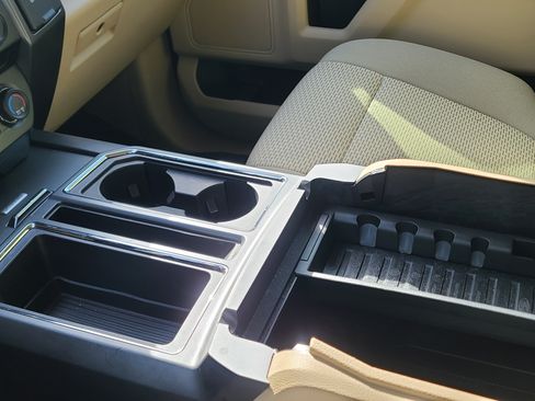 Used 2017 Ford F150 XLT w/ Equipment Group 302A Luxury image 14