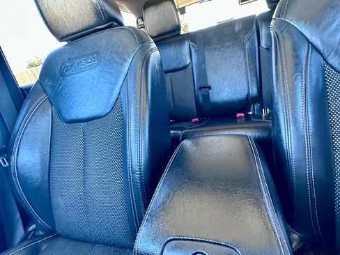 Used 2016 Jeep Wrangler Unlimited Sahara image 11