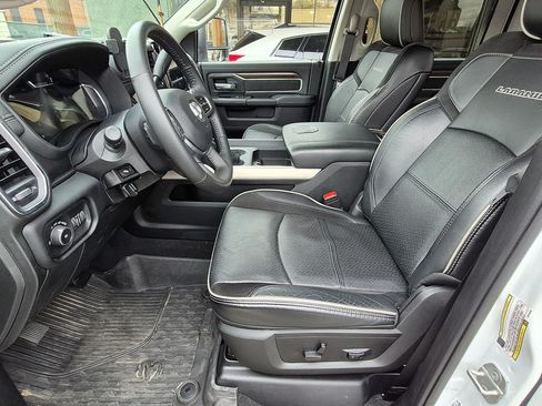 Used 2024 RAM 3500 Laramie image 16