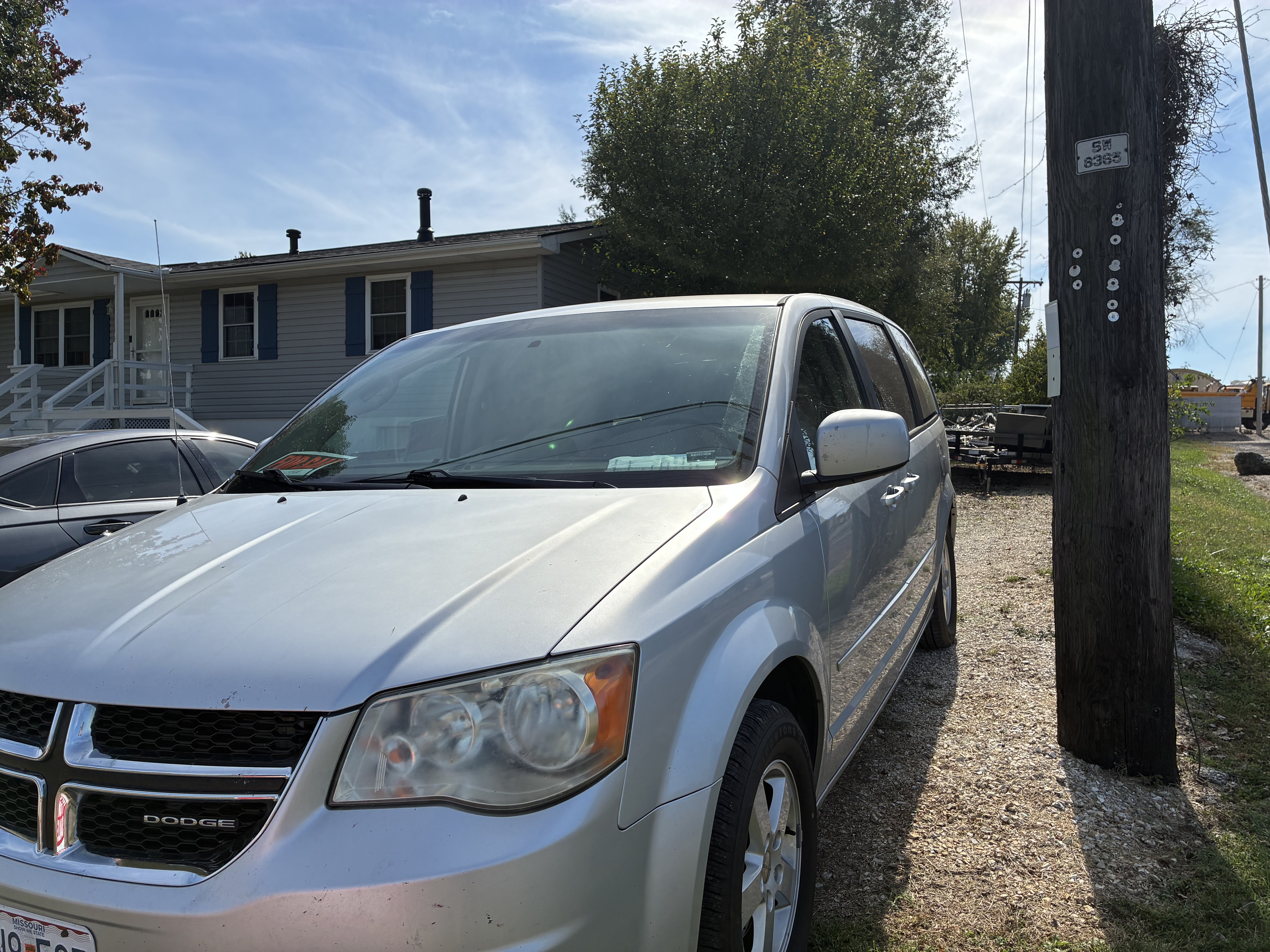 Used 2012 Dodge Grand Caravan SXT FWD image 4