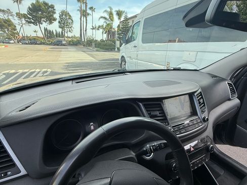 Used 2016 Hyundai Tucson Limited w/ Option Group 03 image 14