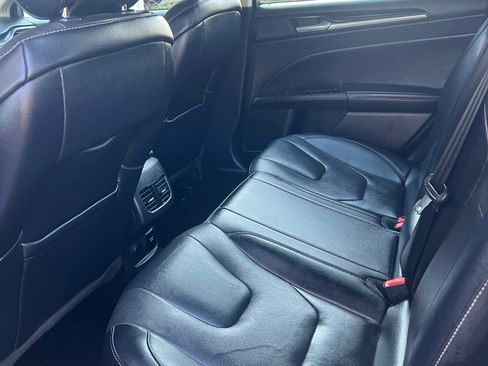 Used 2017 Ford Fusion Titanium image 20