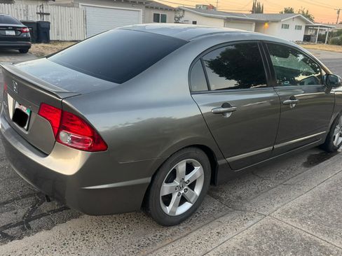 Used 2008 Honda Civic LX image 2