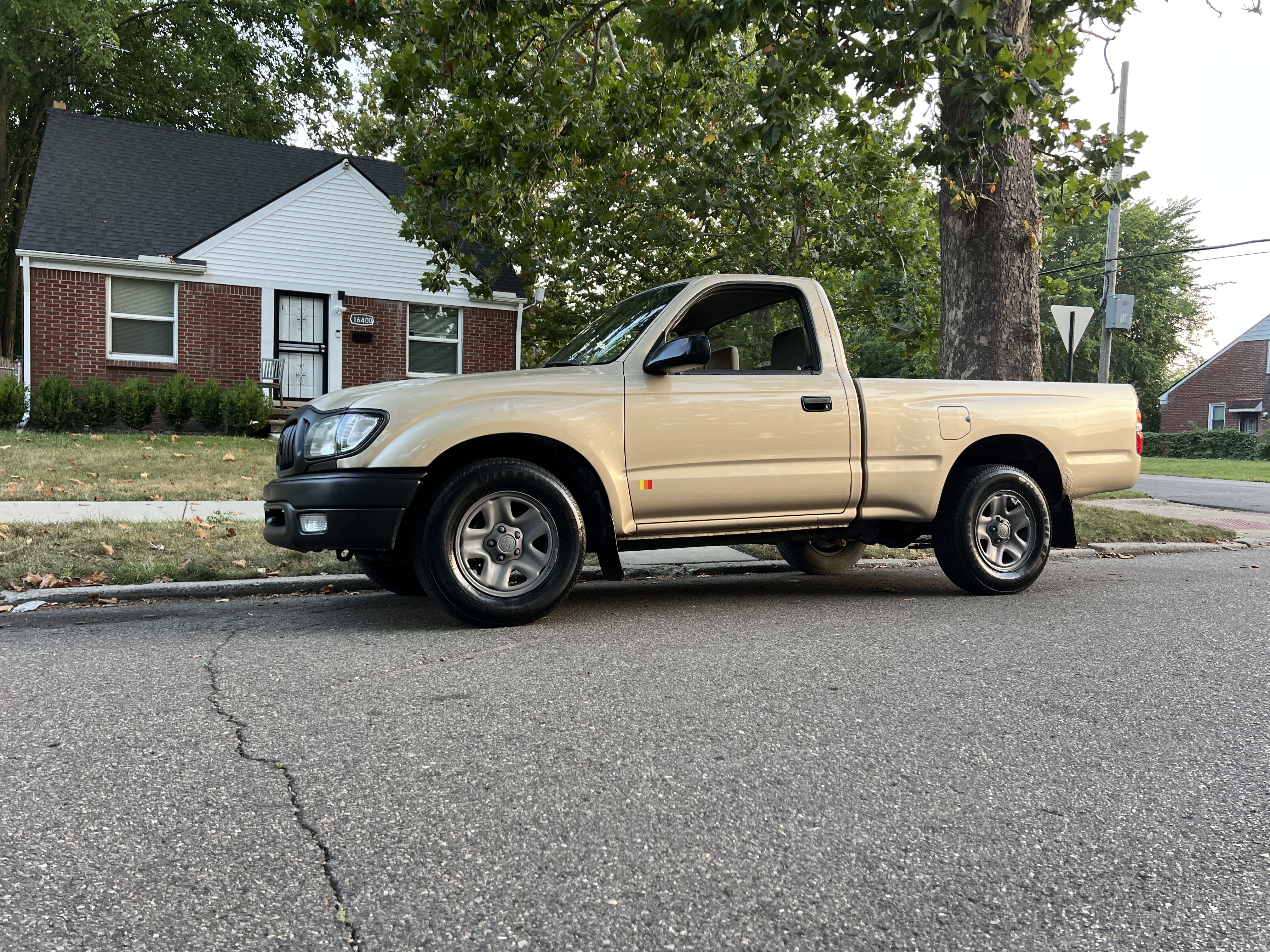 Used 2002 Toyota Tacoma 2WD Regular Cab w/ Enhancement Pkg image 13