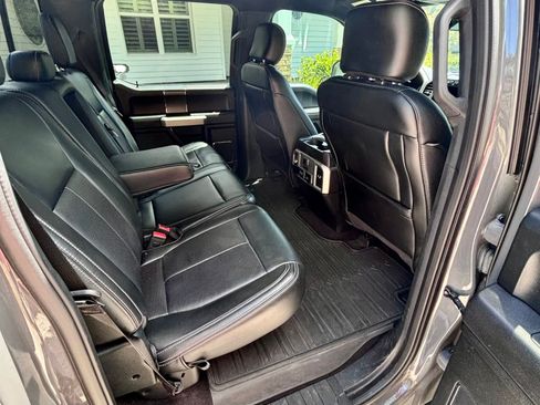 Used 2020 Ford F150 Lariat w/ Equipment Group 502A Luxury image 5