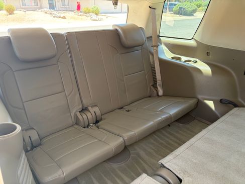 Used 2016 Chevrolet Tahoe LT w/ Luxury Package AWD/4WD image 24
