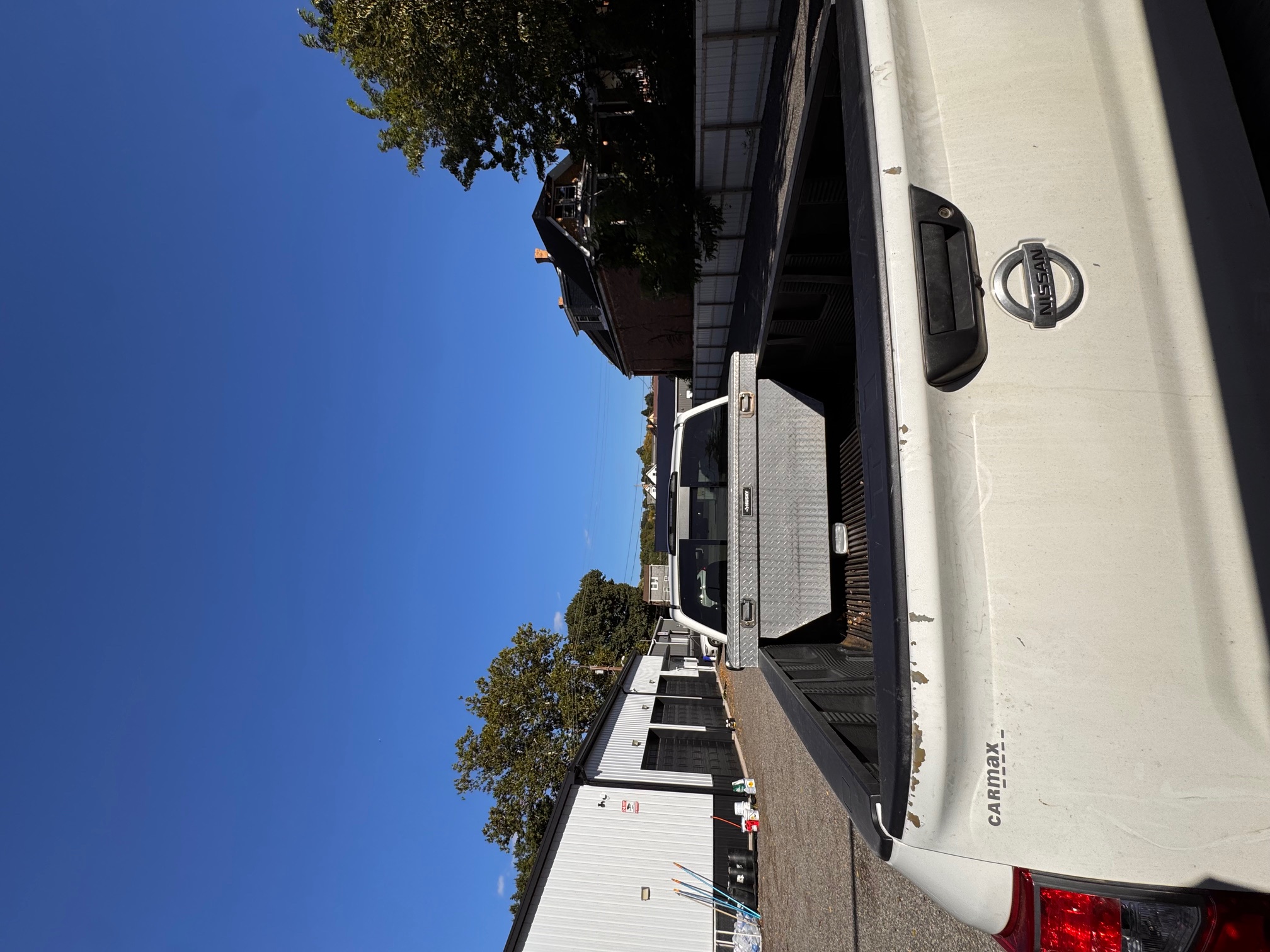 Used 2018 Nissan Titan S RWD image 6