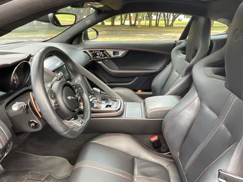 Used 2015 Jaguar F-TYPE R RWD image 11