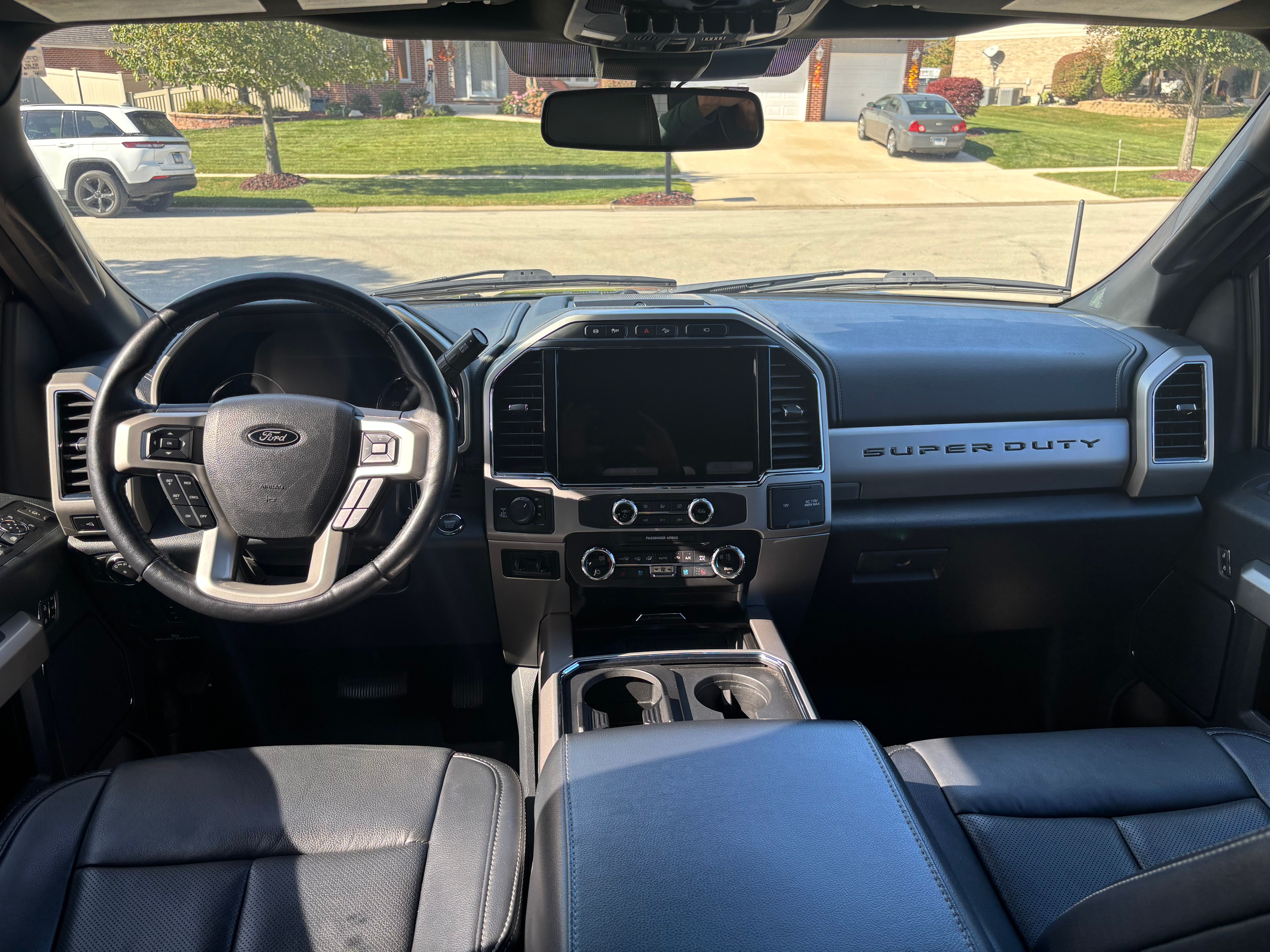 Used 2022 Ford F250 Lariat w/ Black Appearance Package AWD/4WD image 28