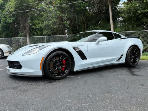 Used 2019 Chevrolet Corvette Z06 RWD image 31