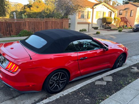 Used 2023 Ford Mustang Premium image 10