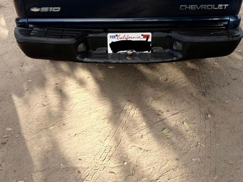 Used 2003 Chevrolet S10 Pickup LS image 2