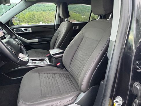 Used 2020 Ford Explorer XLT AWD/4WD image 14