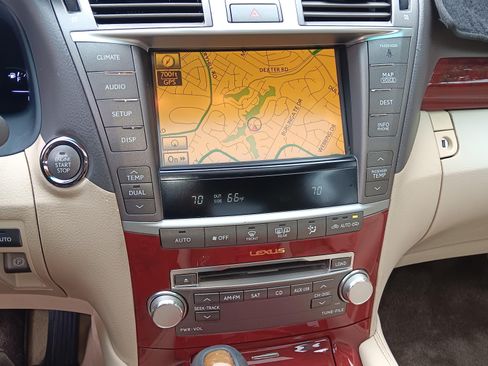 Used 2011 Lexus LS 460 image 19