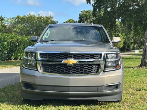 Used 2017 Chevrolet Tahoe LT RWD image 2