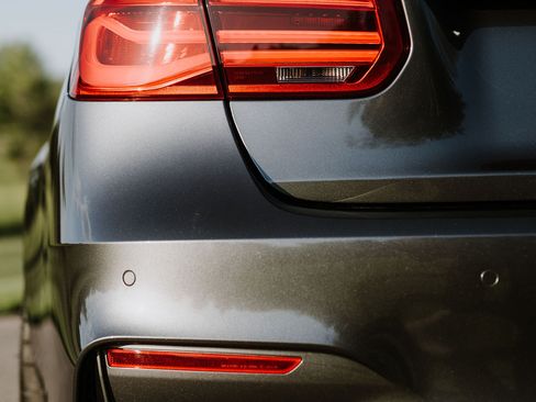 Used 2018 BMW M3 RWD image 14