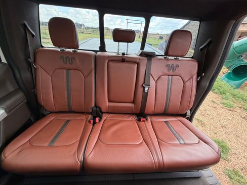 Used 2019 Ford F350 King Ranch w/ King Ranch Ultimate Package AWD/4WD image 15
