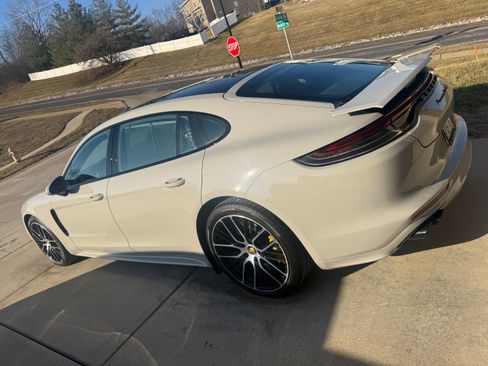 Used 2023 Porsche Panamera Turbo S Executive image 5