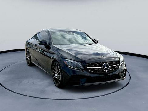 Used 2019 Mercedes-Benz C 300 Coupe image 2