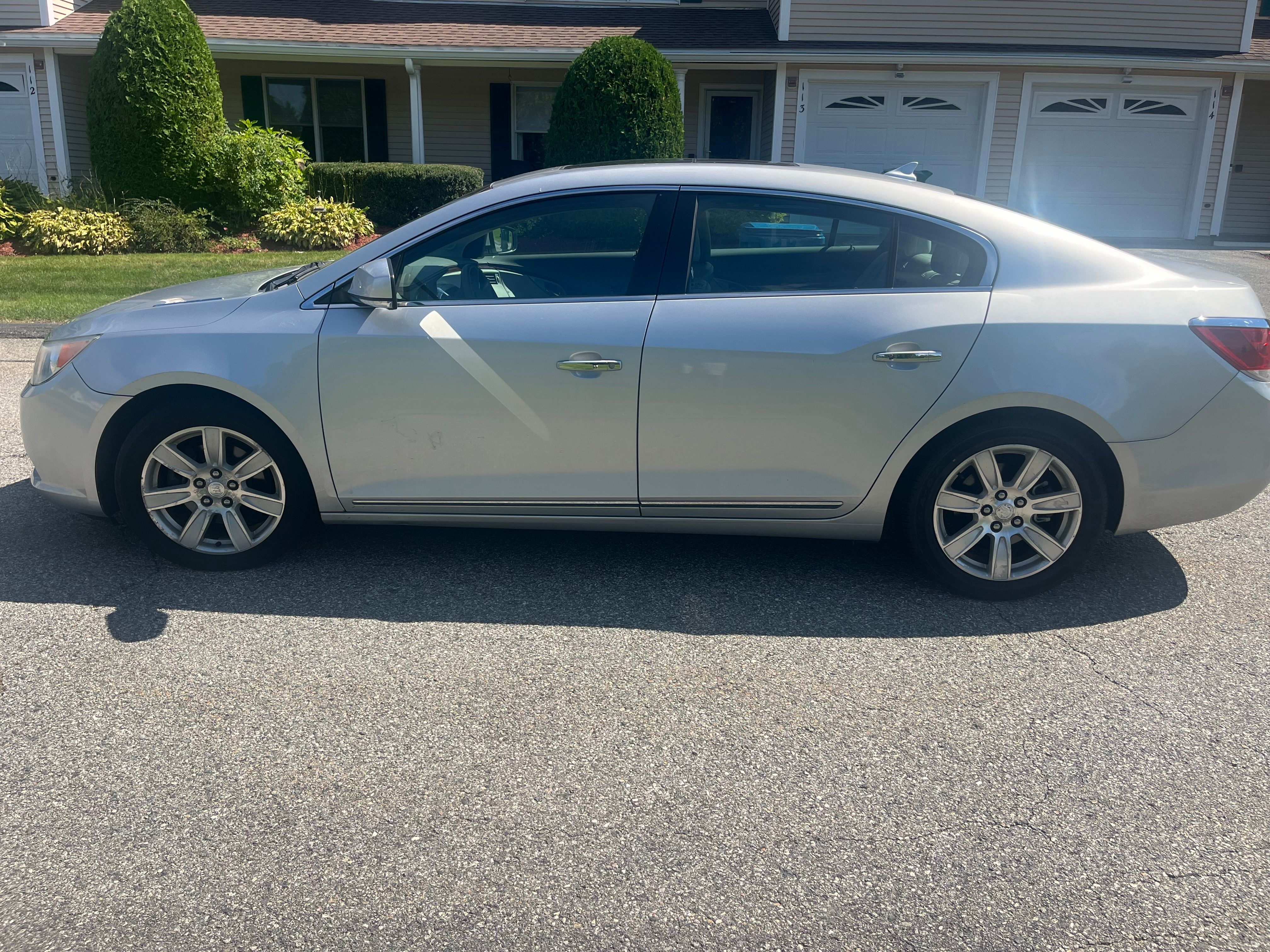 Used 2010 Buick LaCrosse CXL FWD image 6