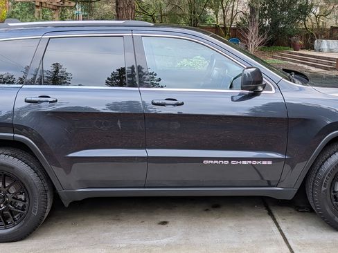 Used 2014 Jeep Grand Cherokee Laredo w/ Quick Order Package 23E image 8