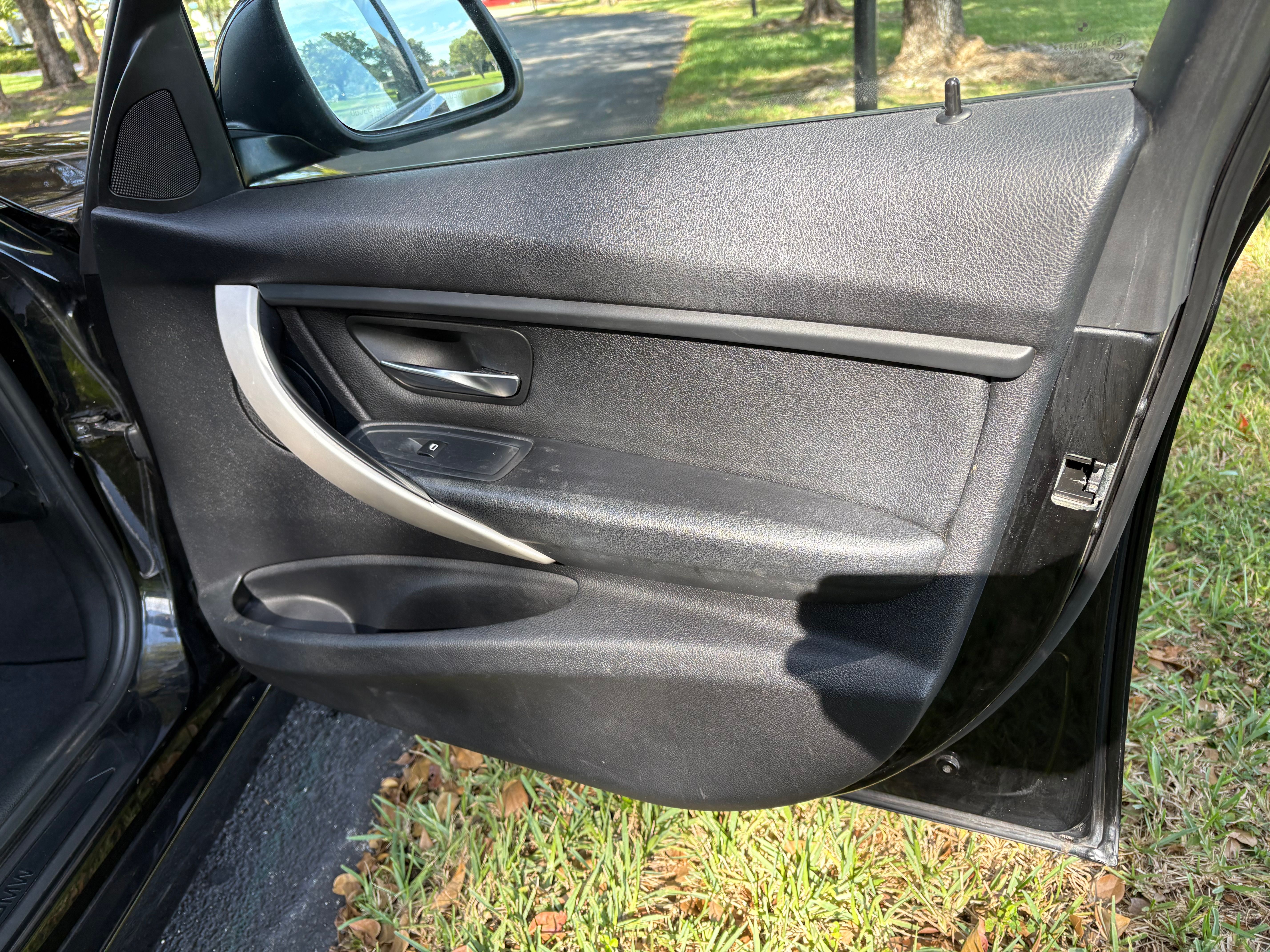 Used 2014 BMW 320i Sedan RWD image 20